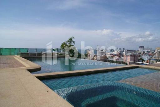 Pattaya Heights Condo for Rent in Phratamnak