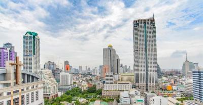 The Room Sathorn - St.Louis