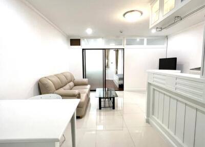 Supalai Place Sukhumvit 39