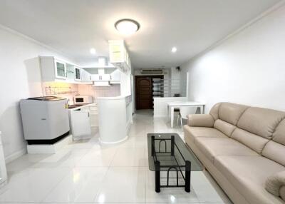 Supalai Place Sukhumvit 39