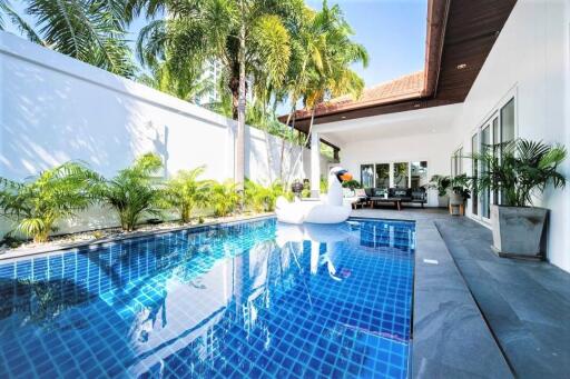 Majestic Residence Villa For Rent in Pattaya