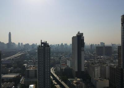 The Line Asoke - Ratchada