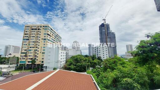 Arunothai Condo in Pratumnak Pattaya for Rent