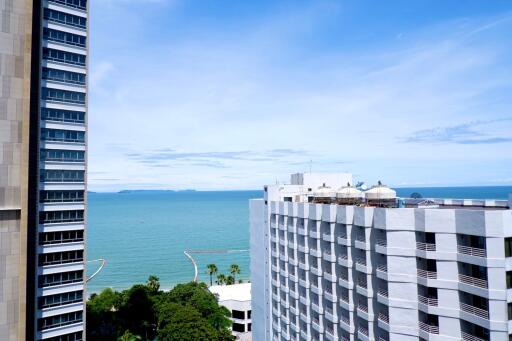 Studio at Northpoint Condo for Rent in Pattaya