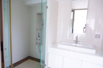 The Sanctuary Wong Amat Condo for Rent