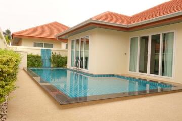 Modern Pool Villa for Rent in East Pattaya