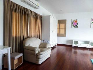 4 Beds Modern Style House for Rent in Pattaya