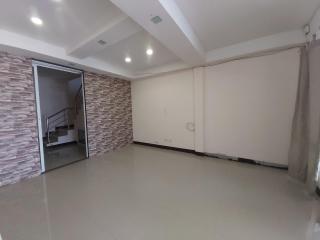 Town Home for Rent in Sattahip