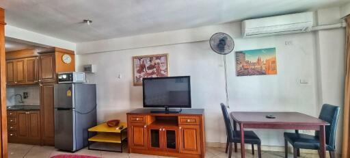 UCC Condo Studio for Rent in South Pattaya