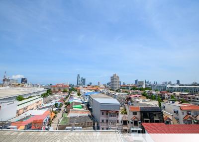 Executive Penthouse for Rent in Apus Condo