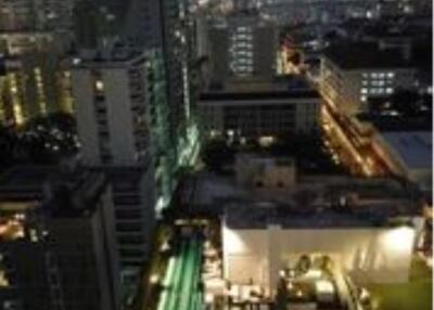 15 Sukhumvit Residences