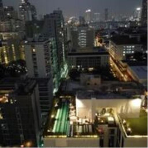 15 Sukhumvit Residences