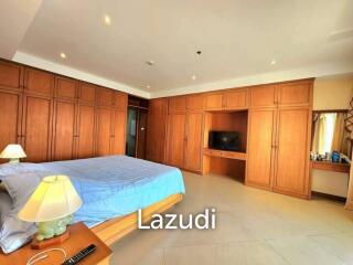 1 Bed 2 Bath 143 SQ.M View Talay 5 Condominium