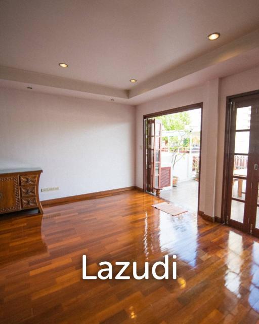 4 Bed 5 Bath 440 SQ.M Townhouse at Sukhumvit 39