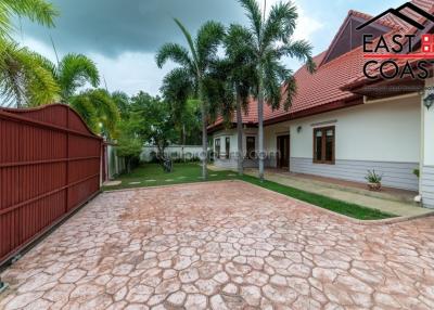 Foxlea Villa House for sale in East Pattaya, Pattaya. SH14433