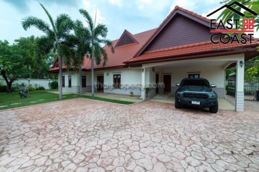 Foxlea Villa House for sale in East Pattaya, Pattaya. SH14433