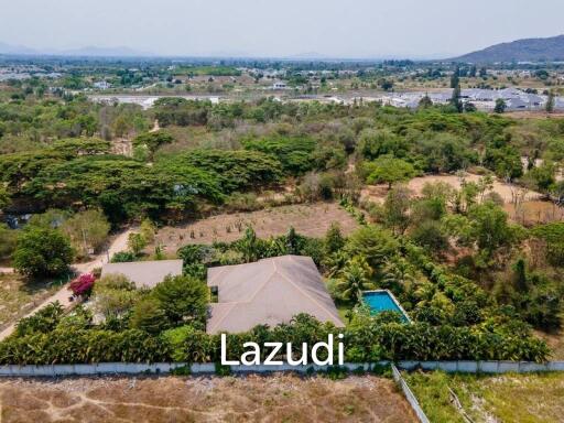 Private 4 Bed Pool Villa on Large Land For Sale in Hin Lek Fai