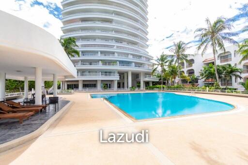 SANDY BEACH CONDO : 2 Bed Seaview Condo