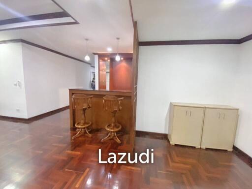 3 Bed 3 Bath 260 SQ.M Prompong Mansion