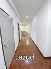 3 Bed 3 Bath 250 SQ.M Prompong Mansion