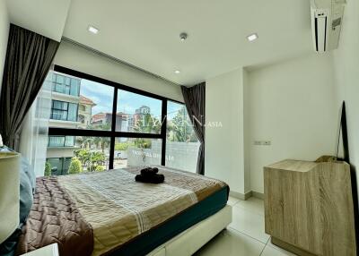 Condo for sale 2 bedroom 55 m² in Siam Oriental Plaza, Pattaya