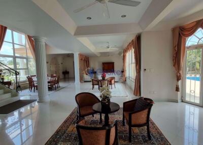 5 Bedrooms House in Phoenix Golf Course Huay Yai H010785