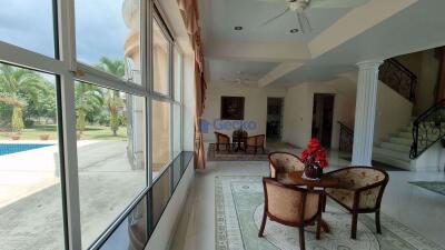 5 Bedrooms House in Phoenix Golf Course Huay Yai H010785