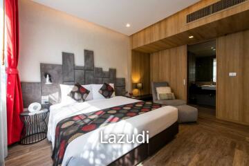 Fully furnished, unique 1 bedroom for rent at Park Plaza Bangkok Sukhumvit Soi 18 with full service.