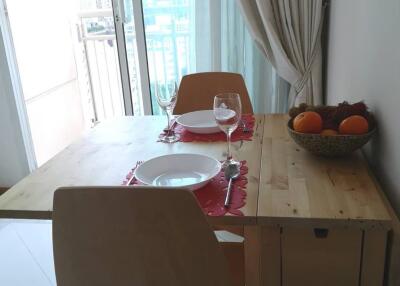 For RENT : The Empire Place / 1 Bedroom / 1 Bathrooms / 54 sqm / 35000 THB [R11681]