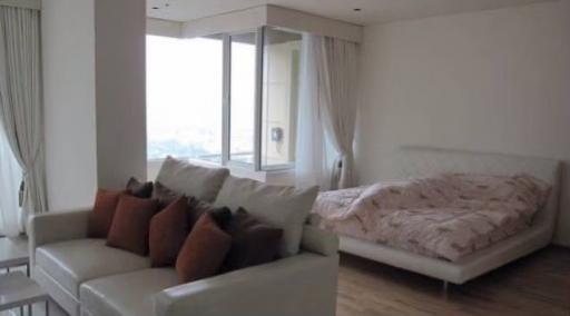 For SALE : The Empire Place / 1 Bedroom / 1 Bathrooms / 54 sqm / 7800000 THB [S11682]