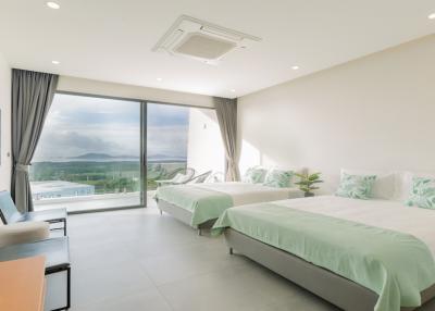 Modern Style Luxury Sea View Villa