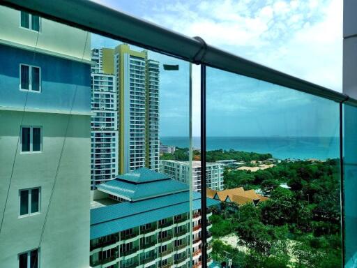 Studio for Rent at Cosy Beach View Condo