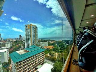 Studio for Rent at Cosy Beach View Condo