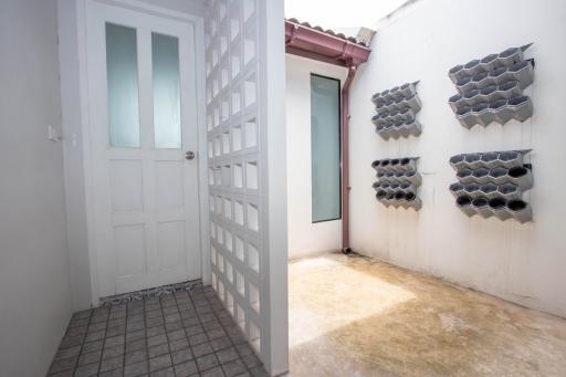 2 BR Townhouse to rent Chiang Mai Land Chang Klan