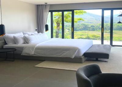 4 Bedrooms Villa with a Mountain View