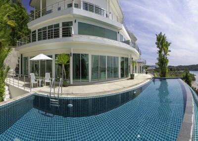 Panoramic Sea View Three Bedrooms Pool Villa