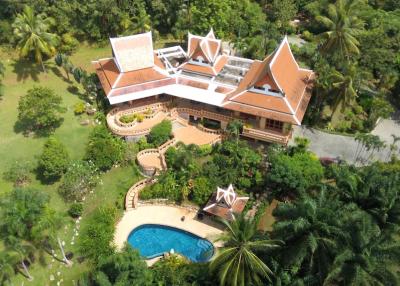 6 Bedrooms Gorgeous Thai Style Villa