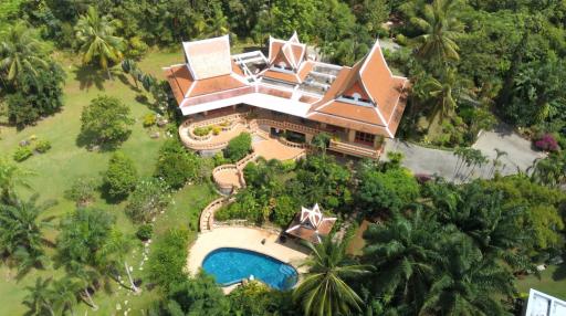 6 Bedrooms Gorgeous Thai Style Villa