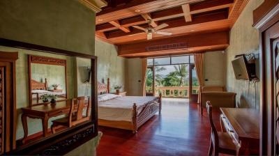 6 Bedrooms Gorgeous Thai Style Villa