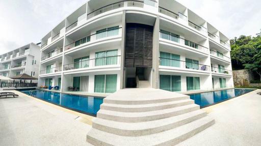 Grand Modern 2 Bedrooms Condominium with Mountain View