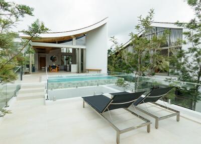 Stylish Modern Contemporary Pool Villa