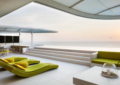 4 Bedrooms Sky Penthouse with Overlooking Sea View