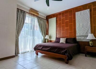 4Bedrooms Pratumnak Pool Villa for Rent