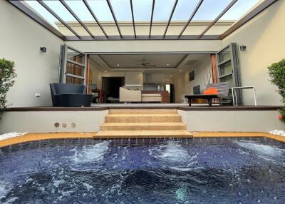 Modern Loft Pool Villas Near Bangtao Beach