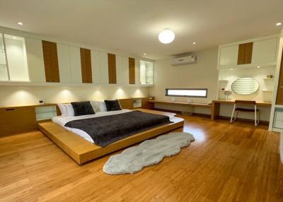 3 Bedrooms Minimal Modern Pool Villa