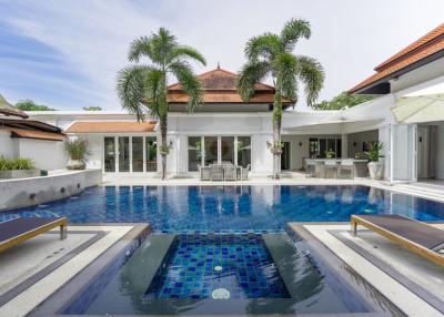 4 Bedroom in Lush Private Tropical Garden Pool Villa