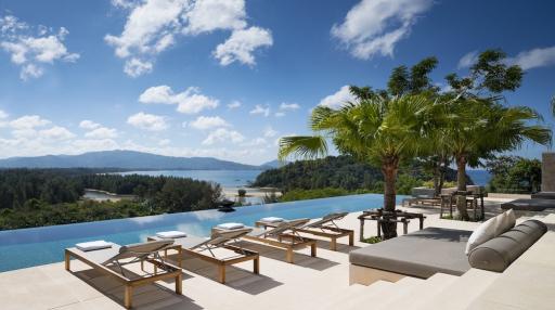 A Lush Hillside Luxury Private Pool Villas