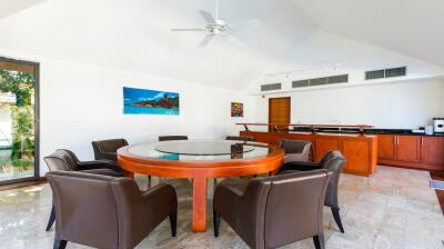 Luxury four-bedroom villa in Rawai