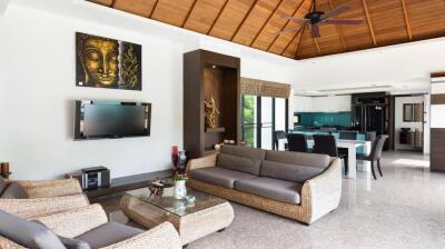 Balinese Garden Villa in Surin