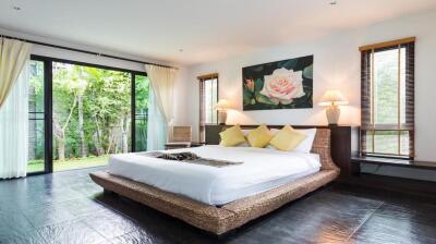 Balinese Garden Villa in Surin